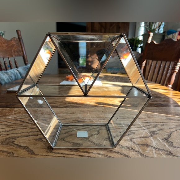 Small Glass Shelf - Picture 2 of 5